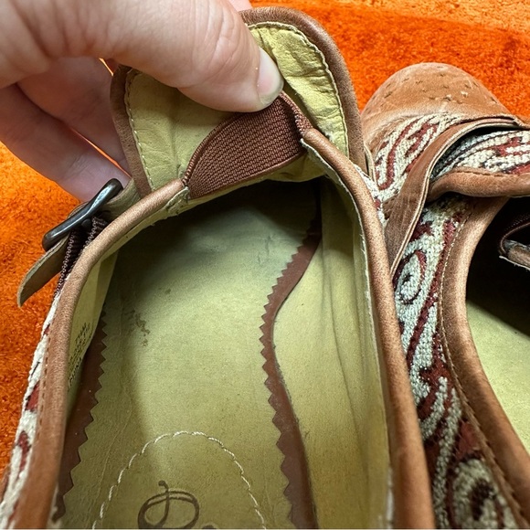 Leather casual slip on with woven tapestry and leather upper F Troop Size 7.5 - Picture 2 of 10